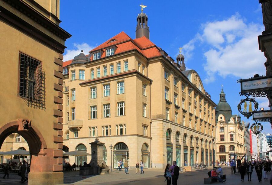 1.5 hour walking tour through beautiful Leipzig - Thomaskirche, the St. Thomas Choir, and Bach you can actually picture