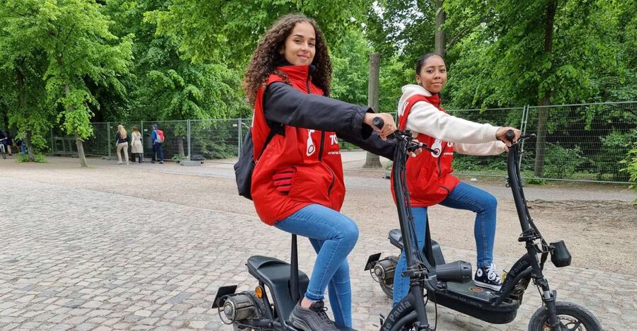 2-H Berlin: Top Sights Guided E-Scooter Tour - Reichstag Stop: The Fire Story and the East-West Crossing Feeling