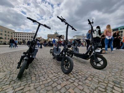 2-H Berlin: Top Sights Guided E-Scooter Tour