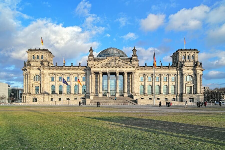 2-H Berlin: Top Sights Guided E-Scooter Tour - Price and Value: Is $76 Worth It?