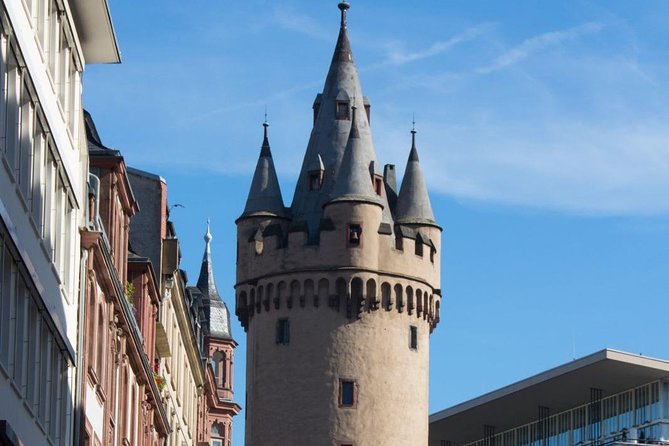 Amazing walking Frankfurt with a local guide - Borse Frankfurt, the Bull and Bear, and the ECB Euro Symbol