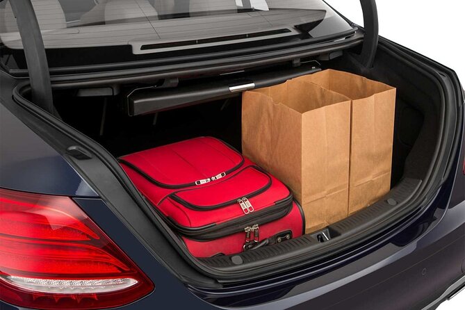 Arrival Transfer from Munich Airport to Munich City by Sedan - The Car Choice: Mercedes E-Class Style Comfort for Up to 3