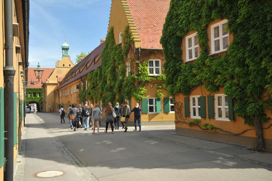 Augsburg: Walking Tour with Fuggerei - Getting your bearings: Augsburg’s old town, on a guided route