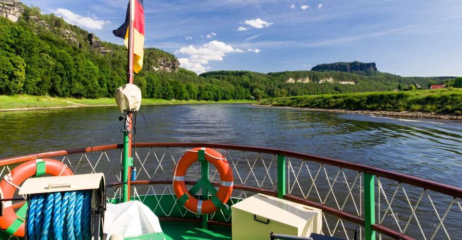 Bad Schandau: Saxon Switzerland Boat Trip - From Pillnitz to Pirna: Sonnenstein Castle Adds City Drama