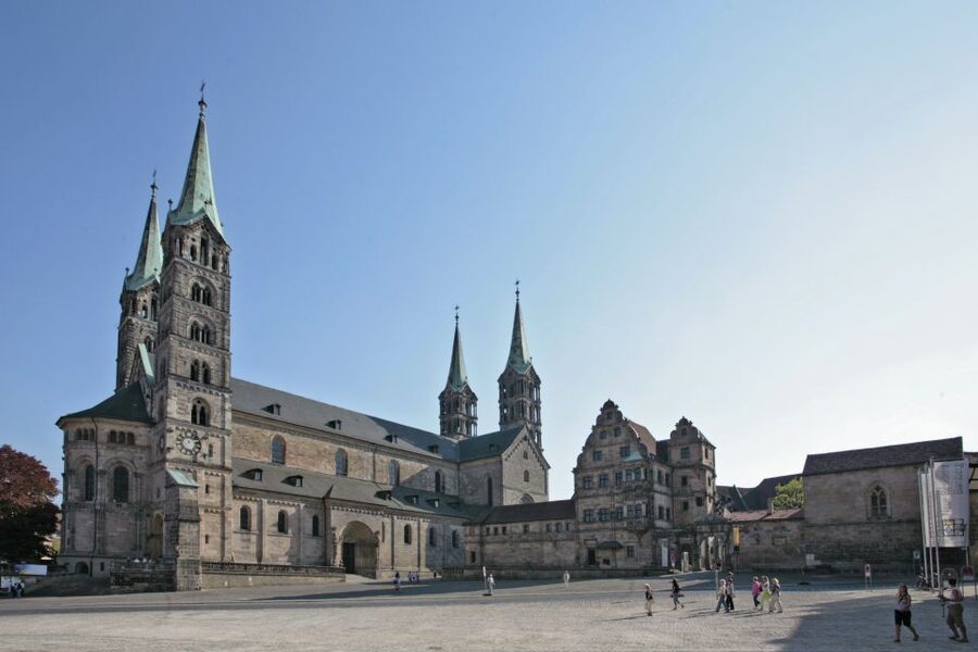 Bamberg: Guided Walking Tour - Old Court, New Residenz, and the Rose Garden stop plan
