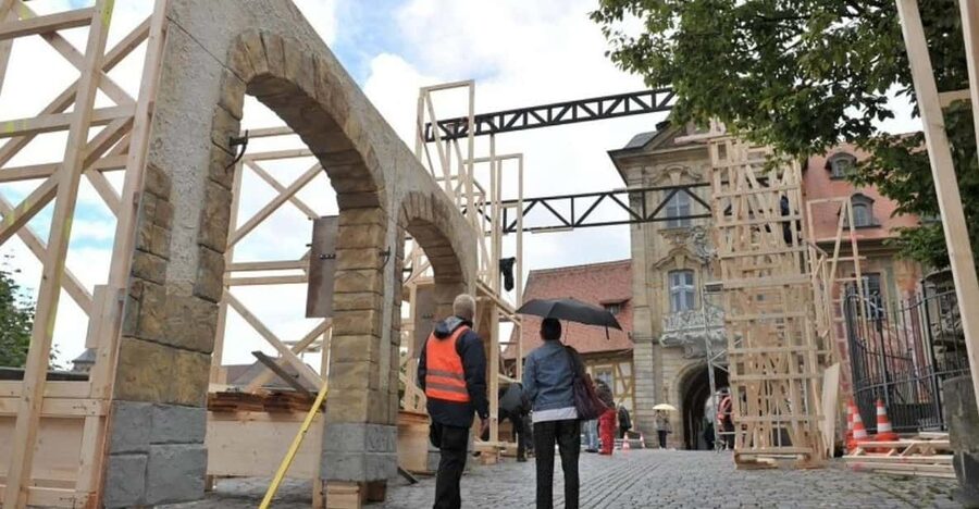 Bamberg: Where Hollywood dreams and movies are born - Schlenkerla and Domplatz: Old Town Atmosphere Meets the Big Landmarks