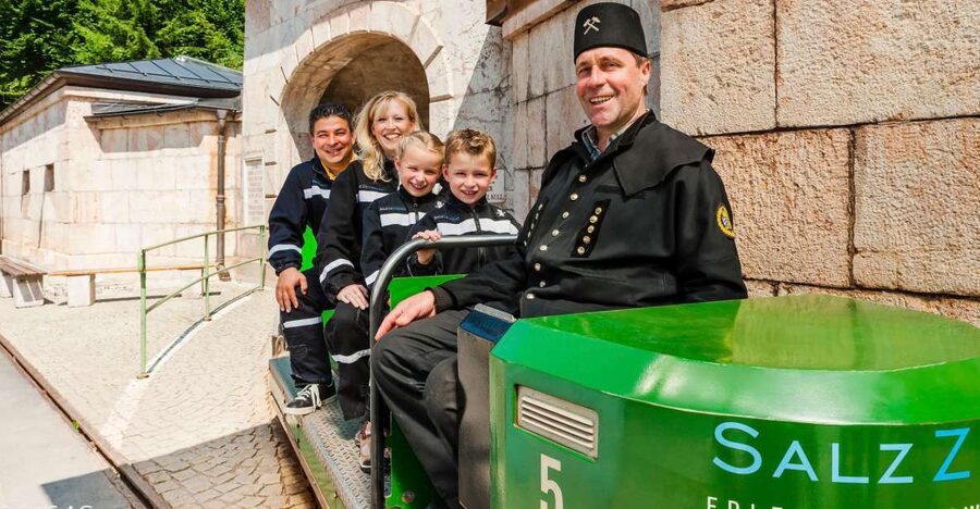 Bavarian Salt Mine Tour and Berchtesgaden - Berchtesgaden time: coffee breaks, Silent Night, and seasonal markets