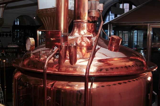 Beer and Brewery Tour in Munich - Hofbräuhaus Stop: How to Enjoy the World-Famous Beer Hall Right