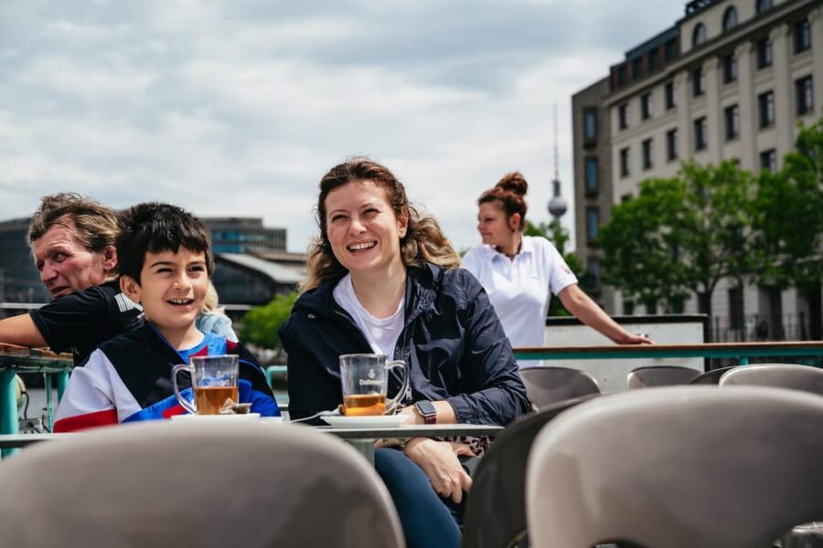 Berlin: 1-Hour City Sightseeing Cruise - Friedrichstraße Into The Parliament District, Big Berlin Moments On Water