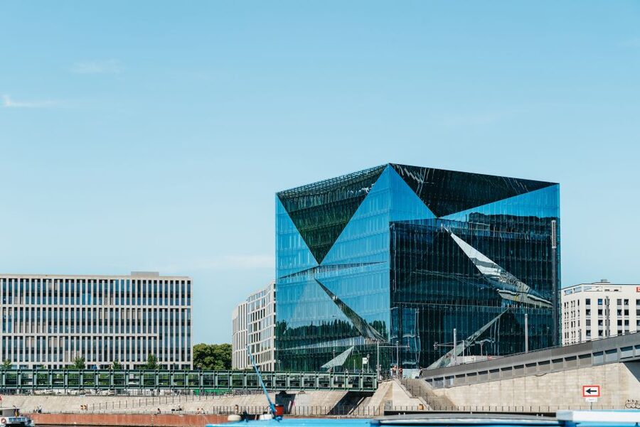 Berlin: 1-Hour City Tour by Boat with Guaranteed Seating - Key Highlights You Should Not Miss