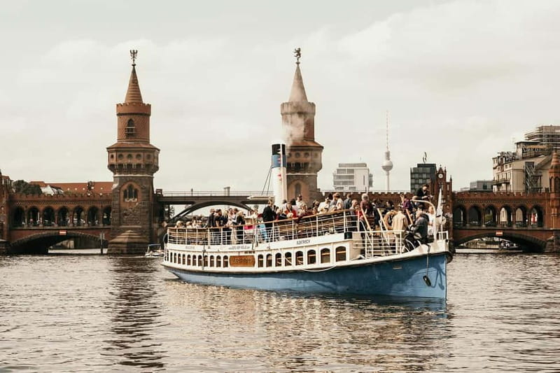 Berlin: 2.5-Hour Beer & Sunset Sightseeing Boat Cruise - The 2.5-hour Berlin route, stop by stop by light
