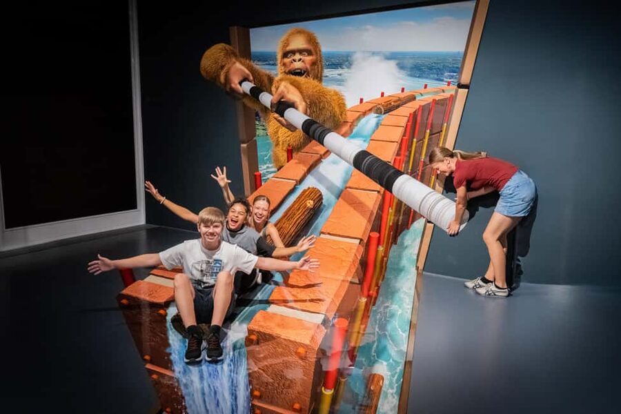 Berlin: 3D Trick Art Museum — Tickets - What you really do in Berlin’s 3D TrickArt Museum