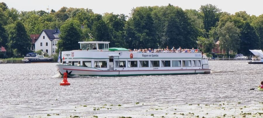 Berlin: 7 Lakes Boat Tour through the Havel Landscape - Little Wannsee lakes: Pöhlesee and Stölpchensee for a slower-feeling view