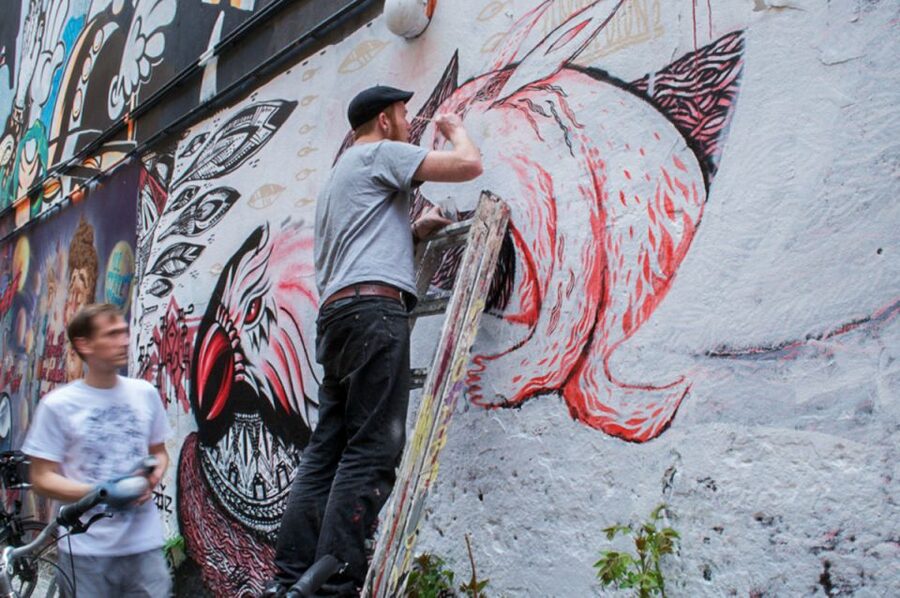 Berlin: Alternative Berlin Walking Tour - Street Art, Graffiti, And Underground Galleries: How To Look Like A Local