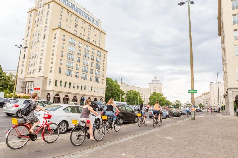 Berlin: Alternative Bike Tour of Kreuzberg & Friedrichshain - River Spree segments: why the ride feels like a reset