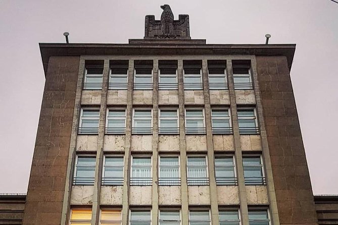 Berlin Beers & Battlefields Tour: War History and German Beer - Mitte at 3:00 pm: the tour flow that makes it easy to follow