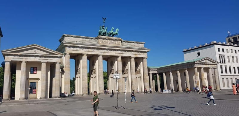 Berlin Beers & Battlefields Tour: War History & German Beer - Beer Breaks Built In: Three Tastings and Beer Culture with War-Time Meaning