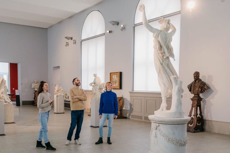 Berlin: Bode Museum Ticket - Münzkabinett coin cabinet, where your attention gets rewarded