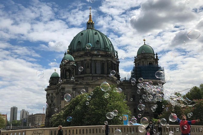 Berlin City Center: The Most Famous Sites (private 3 hours Walking tour) - Getting Oriented at Hackescher Markt, Then Walking Central Berlin