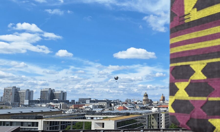 Berlin: City Highlights Express & Panorama Roof Terrace - Should You Book This Berlin Highlights and Roof Terrace Tour?