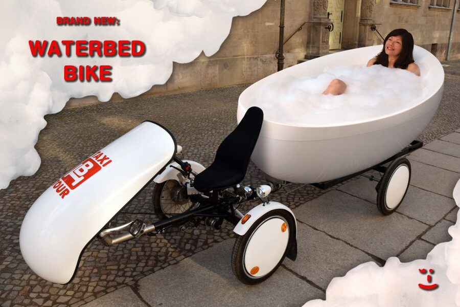 Berlin: City Sightseeing Tour in a Unique BedBike - The photo culture: souvenir pictures and constant stares