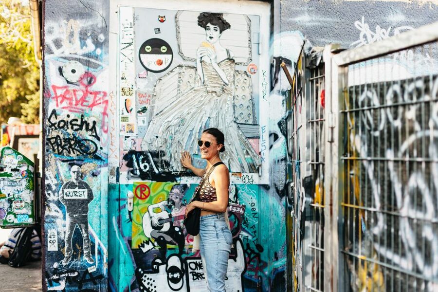 Berlin: City Street Art Guided Walking Tour - How the guide turns walls into a language you can read