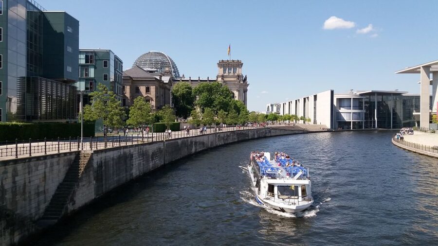 Berlin City walk Government District and Places of Democracy - Photo strategy for modern Berlin, river views, and Wall art