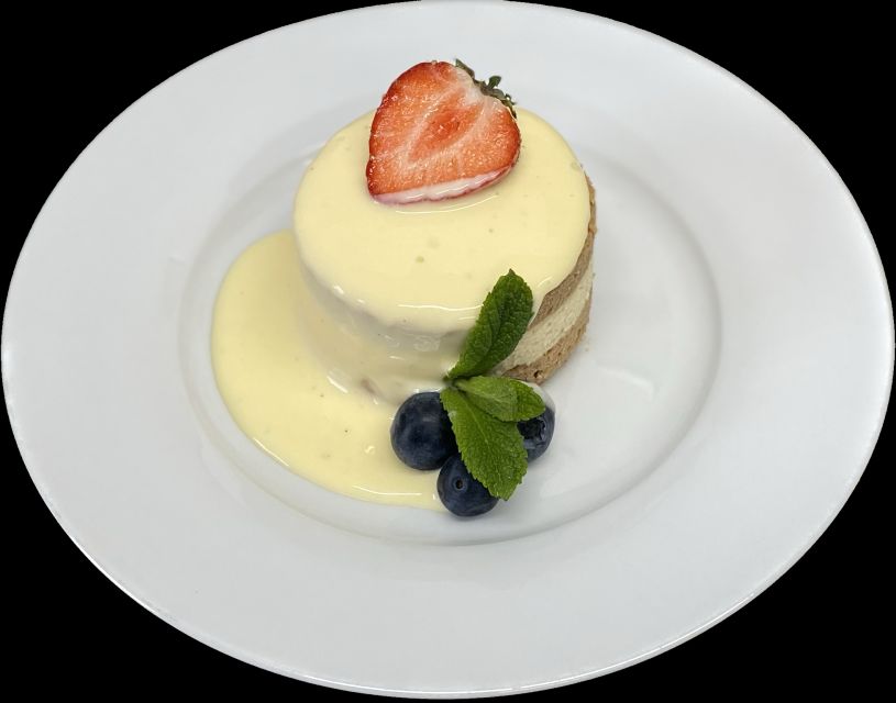 Berlin: Dinner Cruise on the Spree with Prosecco - Your Table, Your Timing, and the Onboard Flow