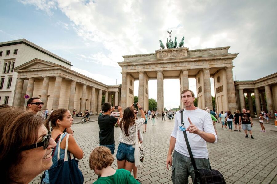 Berlin: Discover Berlin Walking Tour - Checkpoint Charlie: the Cold War in plain view