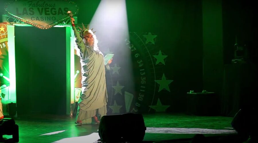 Berlin Drag Comedy Show: Uncensored Queens Live on Stage - Berlin drag comedy at Showbühne Berlin, what to expect on stage
