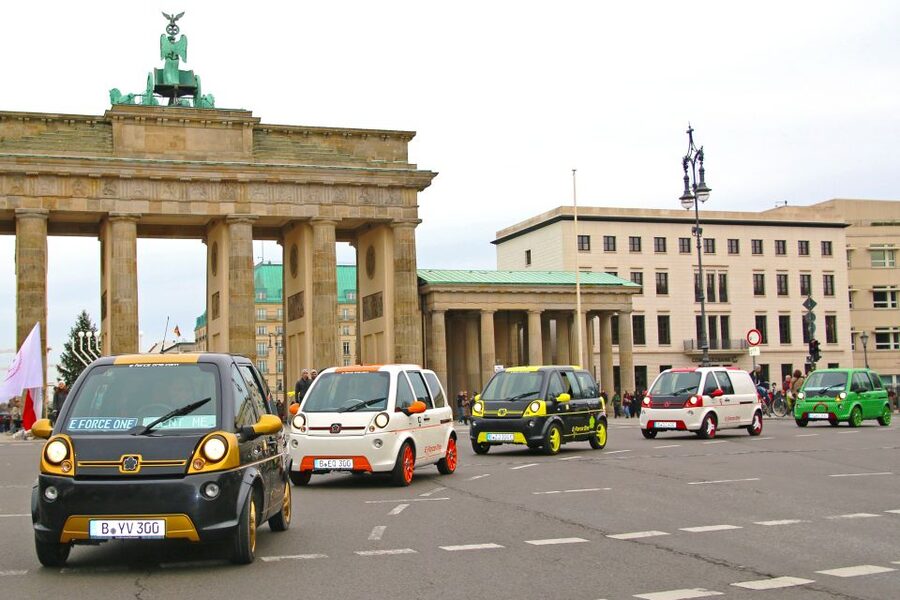 Berlin: E-Trabi City Tour - Meet at TrabiWorld, then get your quick instructions