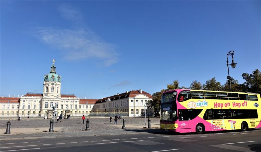 Berlin: East and West Hop-On Hop-Off Bus Tour - West Berlin stretch: from Kurfürstendamm to Potsdamer Platz