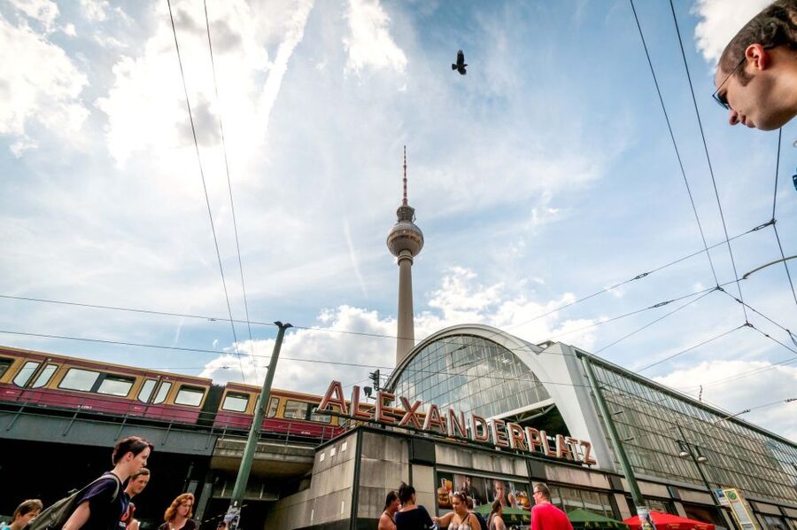 Berlin: East and West Hop-On Hop-Off Bus Tour - From Checkpoint Charlie to Gendarmenmarkt and Alexanderplatz