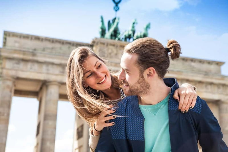 Berlin Essentials: Private Photoshoot at Berlin's top sites - The Photo Route: Iconic Areas, Built for Different Shot Styles