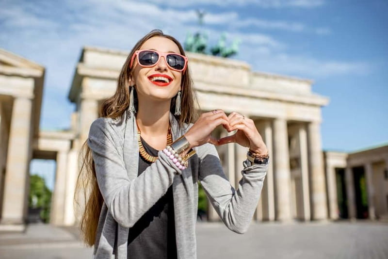 Berlin Essentials: Private Photoshoot at Berlin's top sites - Timing That Works for a City Break: 30 to 90 Minutes