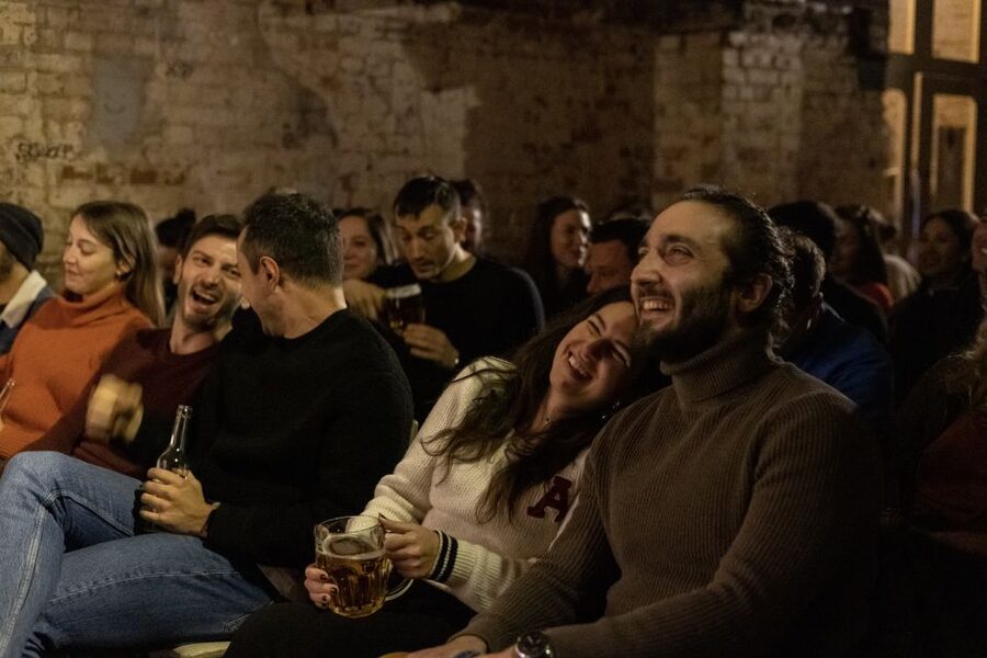 Berlin: Expats in Berlin Comedy Show Ticket - Bar time and small-room energy: why the setting matters