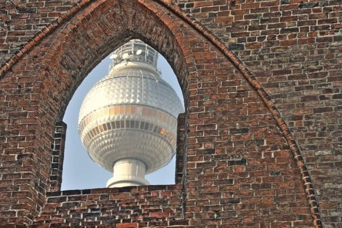 Berlin: Experience the Alternative Kreuzberg on a Bike Tour - Stop-by-stop highlights, from East Side Gallery to Künstlerhaus Bethanien