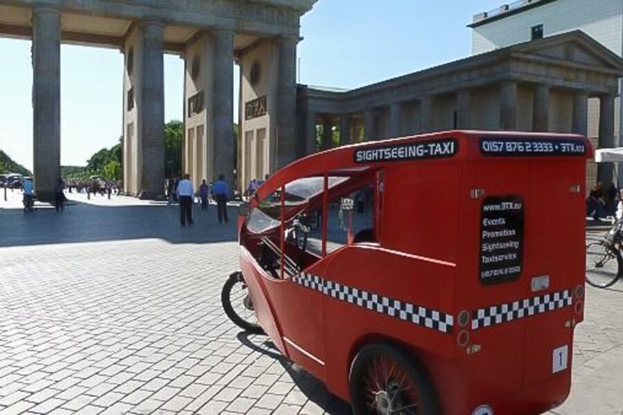 Berlin Express: Private 1-Hour E-Rickshaw Ride - Practical tips before you go
