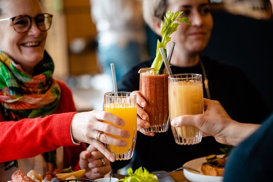Berlin: Fine Dining Breakfast with Champagne in Schoneberg - A Champagne breakfast in Schöneberg, the easy Berlin win