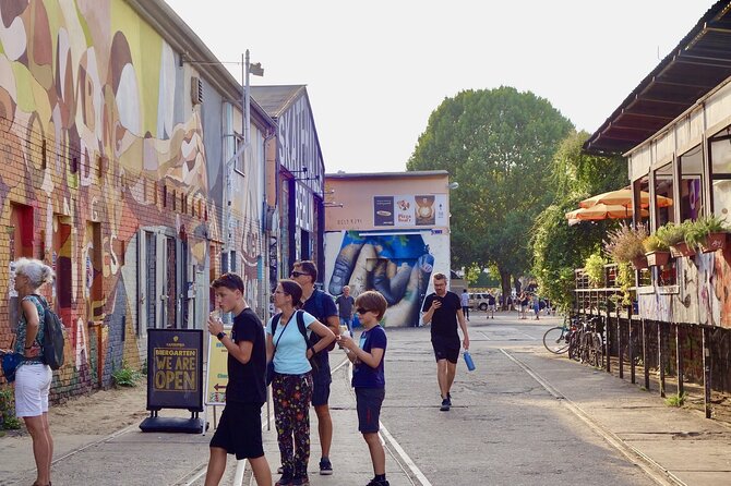 Berlin Food & Cultural Tour: Must-Try German & Berliner Classics - Stop 1: East Side Gallery, the Berlin Wall as open-air art