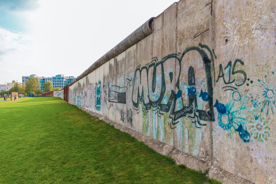 Berlin: Graffiti Workshop at the Berlin Wall - Timing in 90 Minutes: How the Session Feels in Real Life
