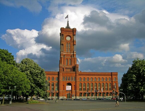 Berlin: Guided Bike Tour to Explore the Highlights - A Bike Tour That Gets You Bearings Fast in Central Berlin