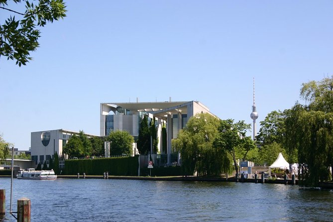 Berlin: Guided Bike Tour to Explore the Highlights - Potsdamer Platz to Topography of Terror and Checkpoint Charlie