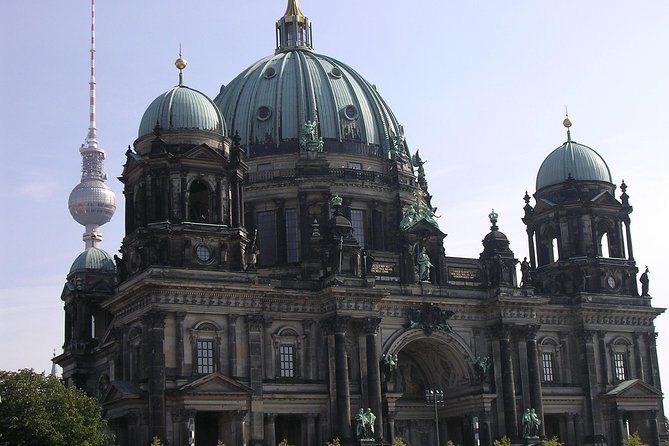 Berlin Highlights Private Guided Walking Tour - Meeting points, pickup, and the practical walking reality