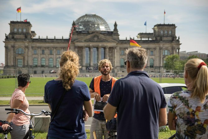 Berlin Highlights Sightseeing Bike Tour in Small Groups - How the pace feels on a bike in Berlin