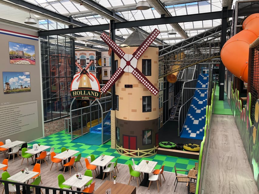 Berlin: Holland-Park day ticket - The jungle hall with animals, plus the Dutch mill museum