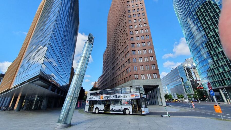 Berlin: Hop-on Hop-off Bus Tour with Live Commentary - Starting at GALERIA Kudamm and getting your bearings fast