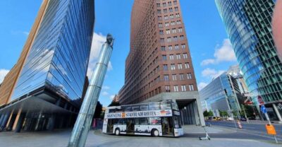 Hop-on Hop-off Bus Tour with Live Commentary