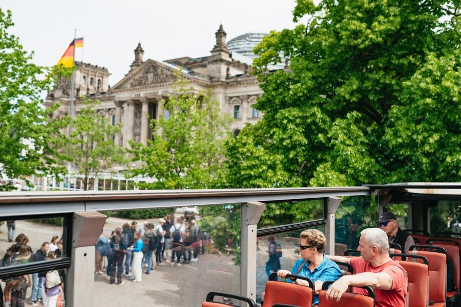 Berlin: Hop-on Hop-off Bus Tour with Live Commentary - Gendarmenmarkt, Alexanderplatz, and the Neptune Fountain stop