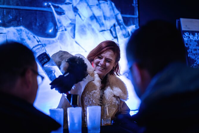Berlin Icebar Experience Including 3 drinks - Drinks in Ice Glasses: The Fun Part Is the Detail